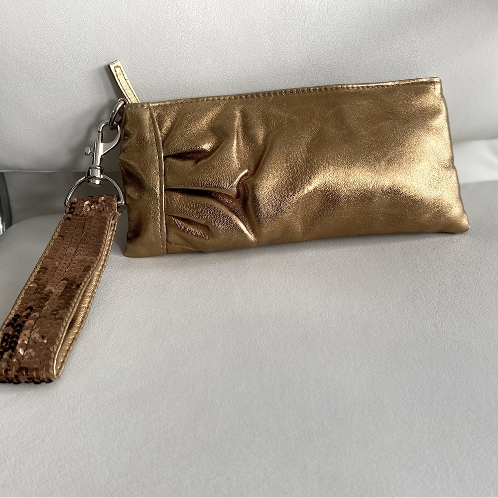 ALDO  purse 👜  with sequin wristlet - coppery gold colour